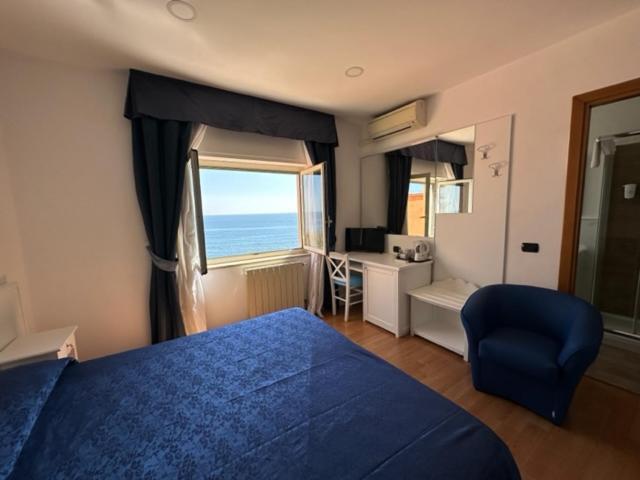 Hotel L'Isola Santa Marinella Εξωτερικό φωτογραφία