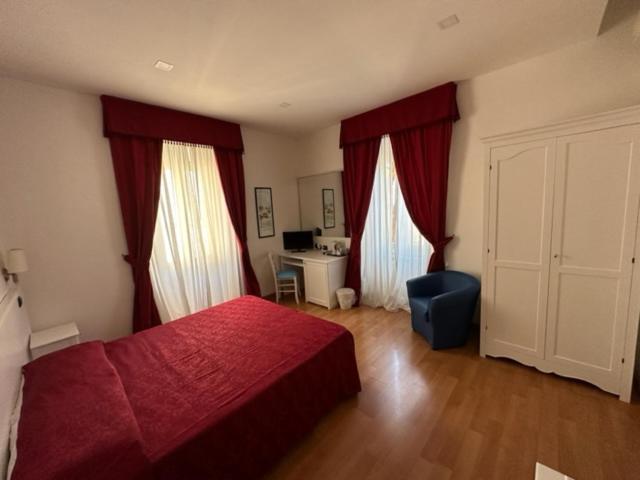 Hotel L'Isola Santa Marinella Εξωτερικό φωτογραφία
