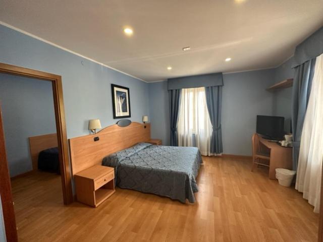 Hotel L'Isola Santa Marinella Εξωτερικό φωτογραφία
